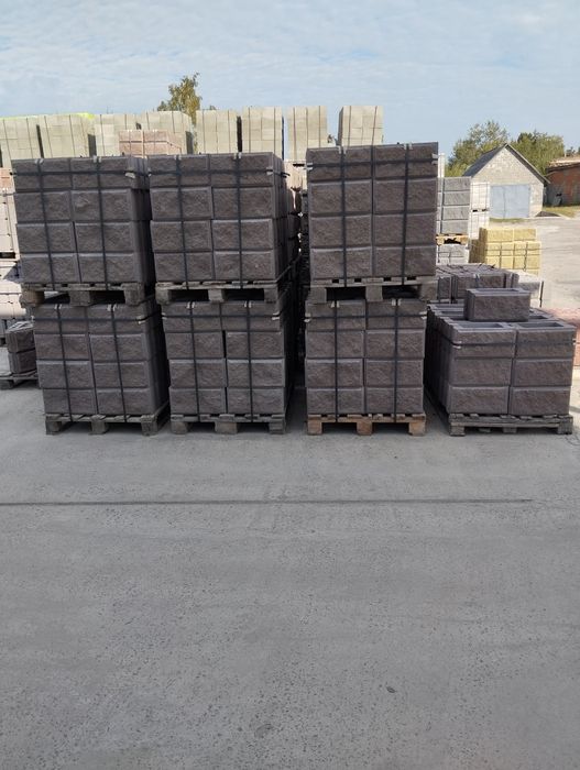 Блоки будівельні, на паркан та опалубку.