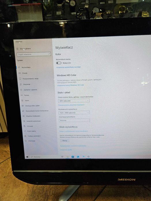 MEDION Komputer w Monitorze 23” -   | i3 | 4GB | 1TB |