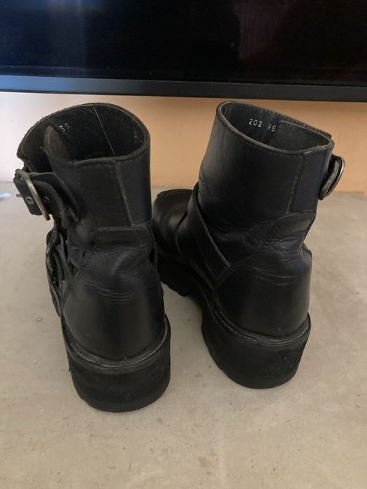 Botas em bom estado n 35 lindas