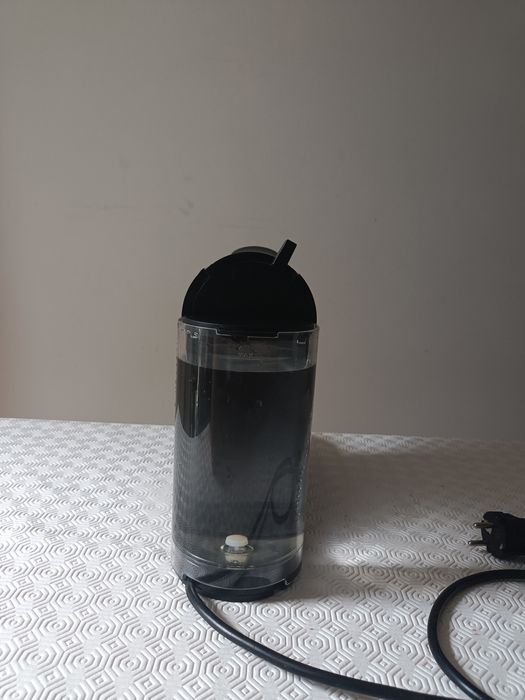 Máquina de café como nova + suporte para cápsulas