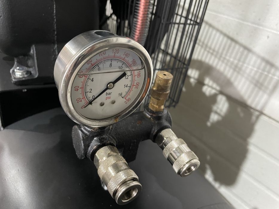 Compressor 200 litos a gasolina