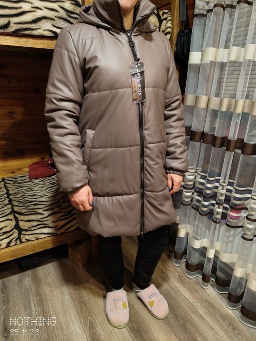 Зимня жіноча куртка екокожа нова 46 розмір