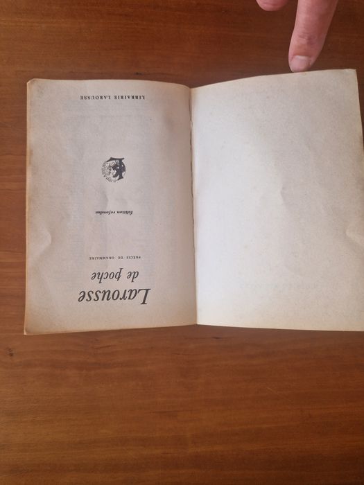 Larousse de Poche (inclui Précis de Grammaire)  1981
