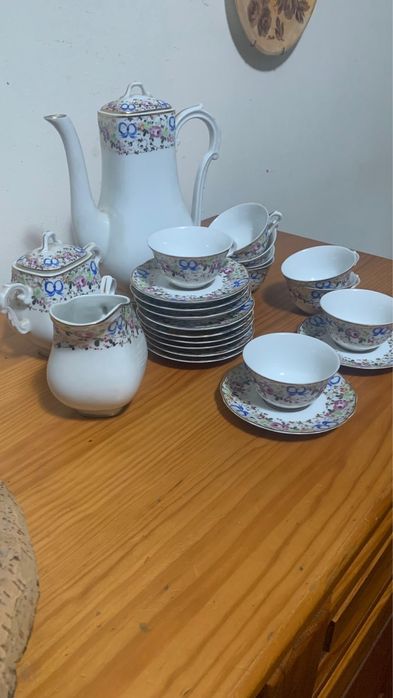 Serviço de chá porcelana Vista Alegre “lacinhos”