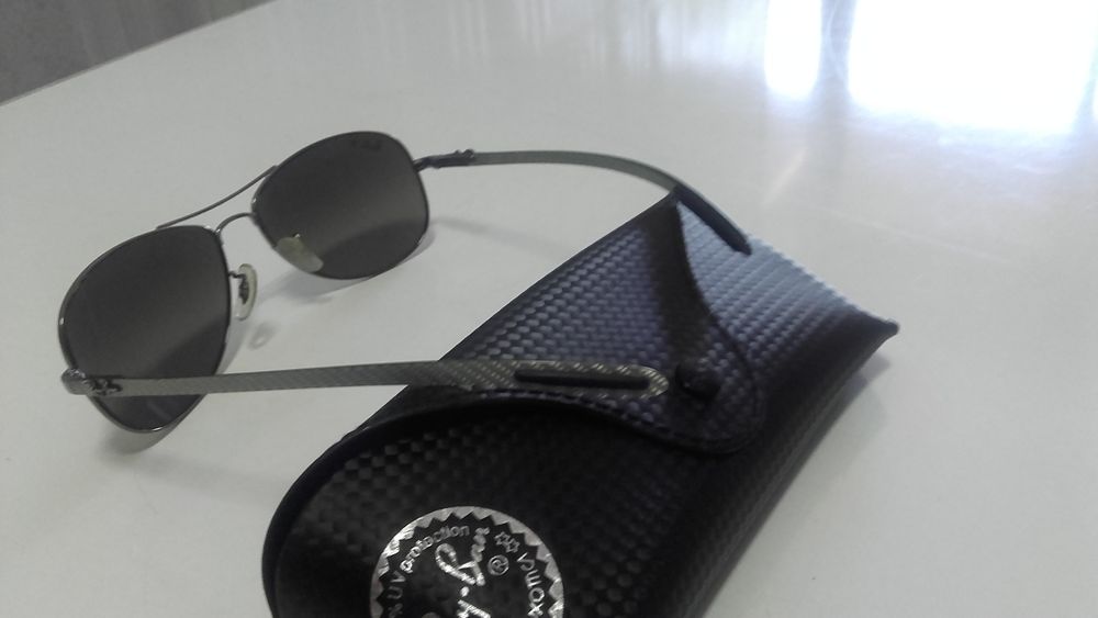 Vendo óculos de sol