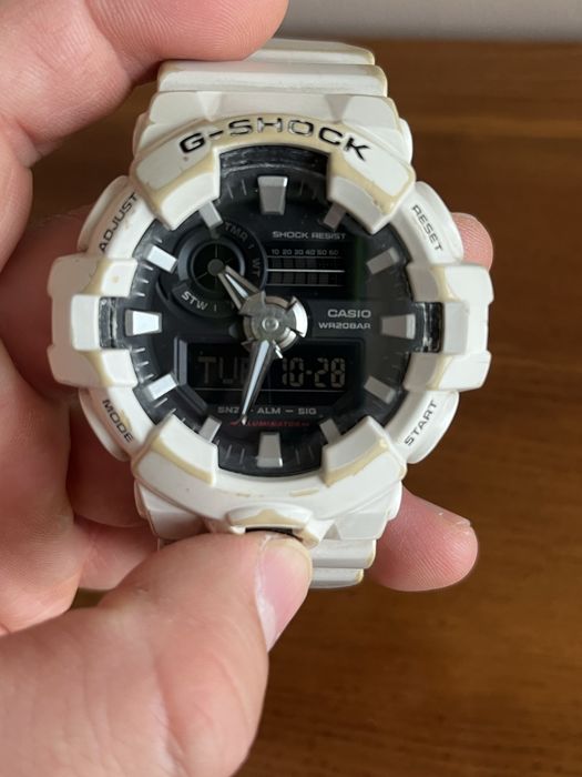 Sprzedam zegarek Casio G-Shock GA-700