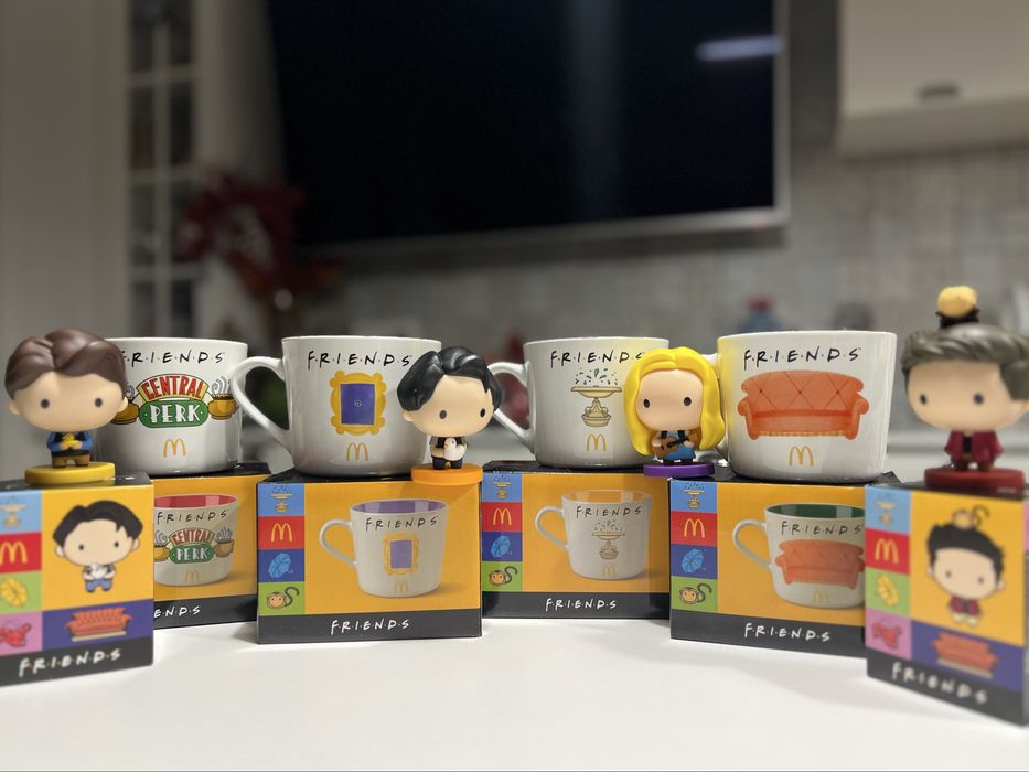 Чашки та фігурки Friends McDonald’s
