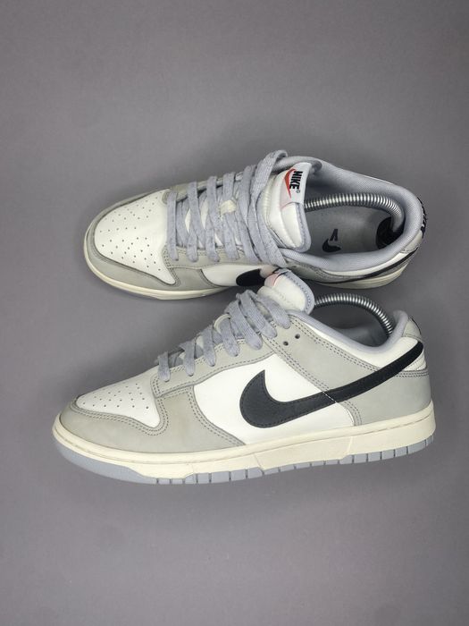 Nike Dunk базові кросівки стильні оригінал кроссовки 42.5р найк