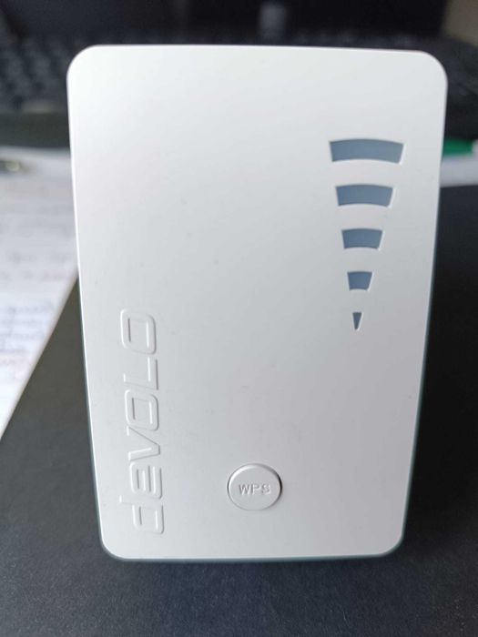 Repetidor de sinal marca Devolo em bom estado