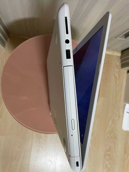 Asus X542UA-DM250 білий