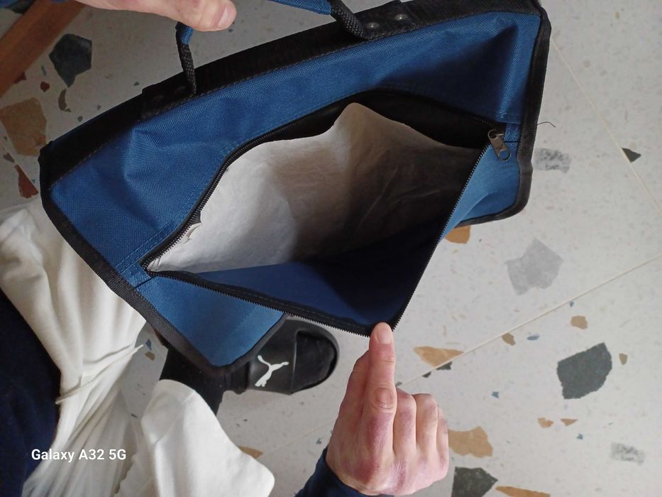 Niebieska Torba na Laptopa z paskiem/do ręki marki Halfar.