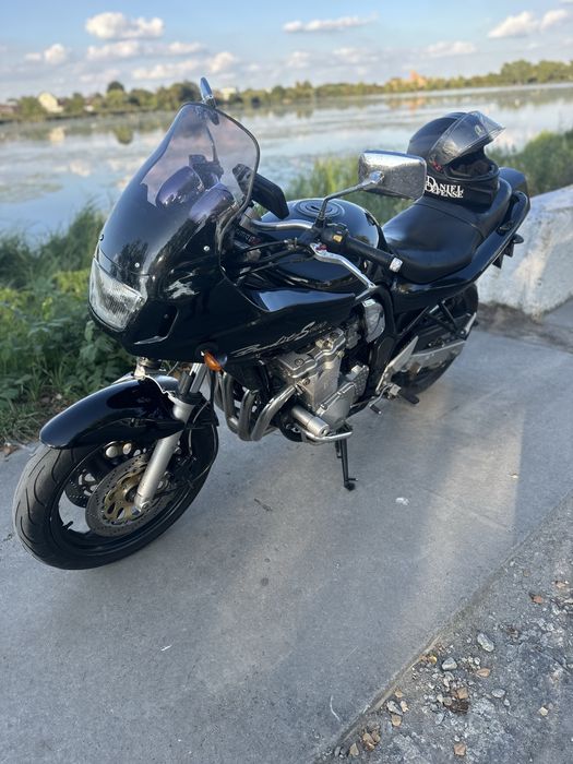 продаю мотоцикл Suzuki