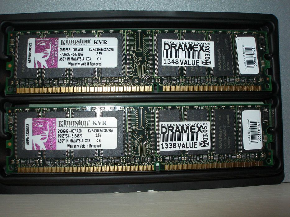 Kości pamięci Ram Kingston 2x512 mb