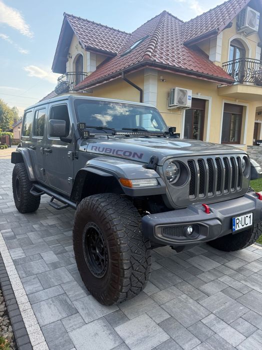 Sprzedam jeep wrangler rubicon JL