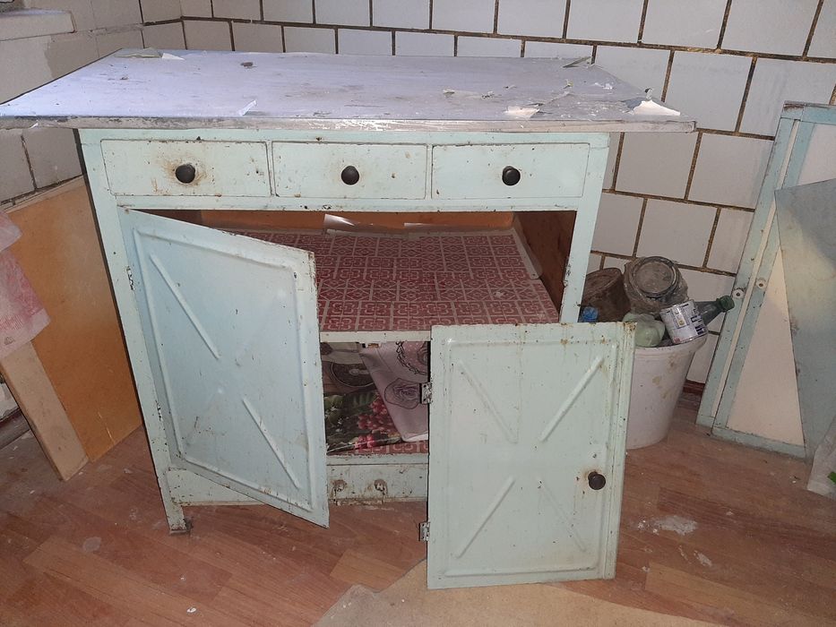 Стіл  для будь-якого використання