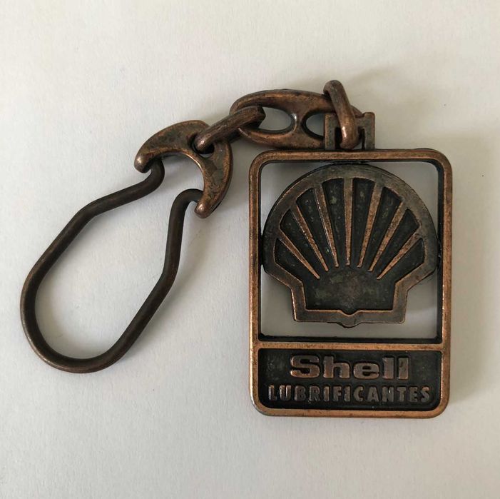 Rare 1960s Shell Lubricants Keychain