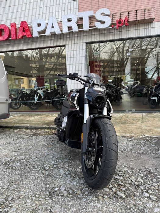 BENDA LFC 700 DE  2025