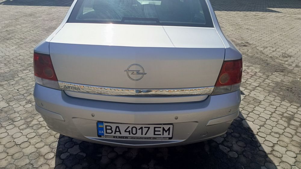 Продам легковий автомобіль Опель Астра