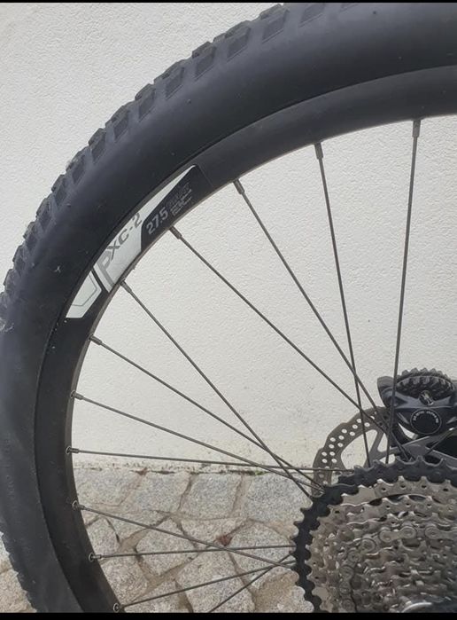 Bicicleta GIANT ANTHEM em muito bom estado