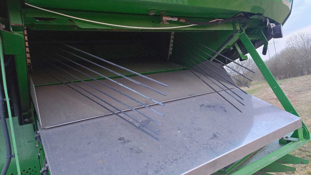 John deere S680i