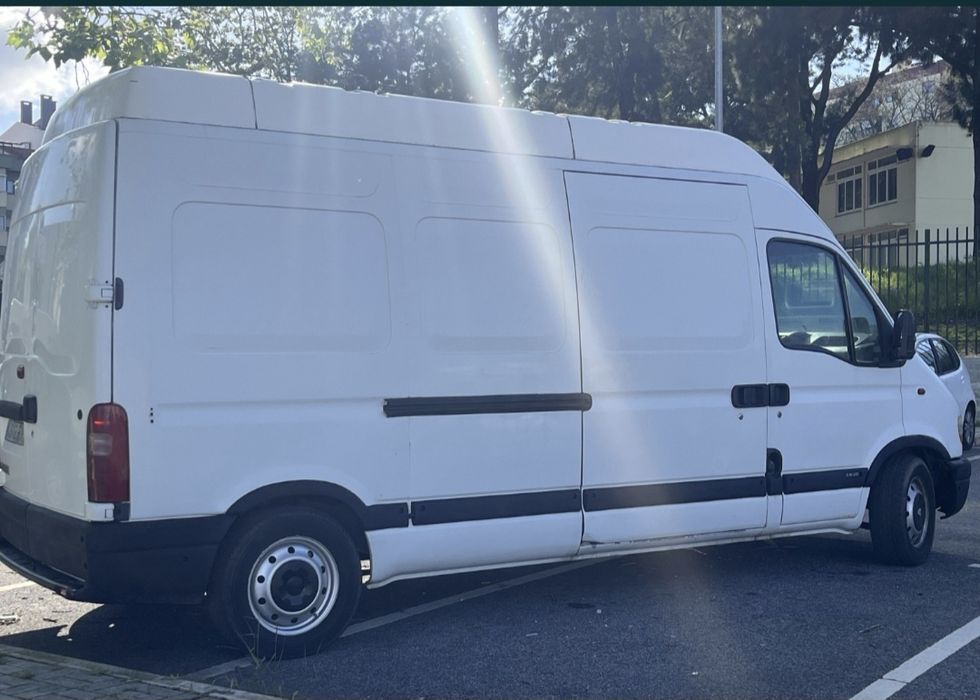 Serviço de transporte, carrinha com motorista