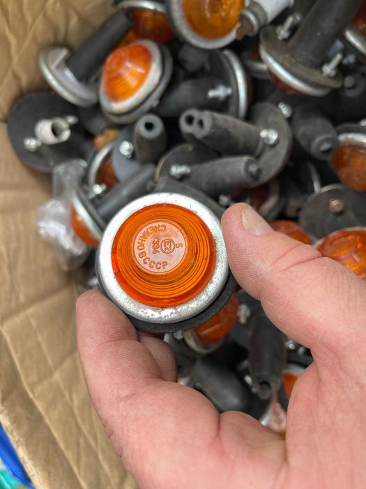 повторитель на крыло волга ваз 2101.24