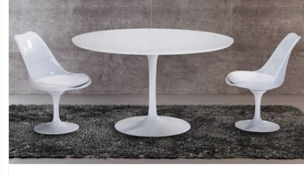 Mesa + 2 cadeiras brancas - Tulip