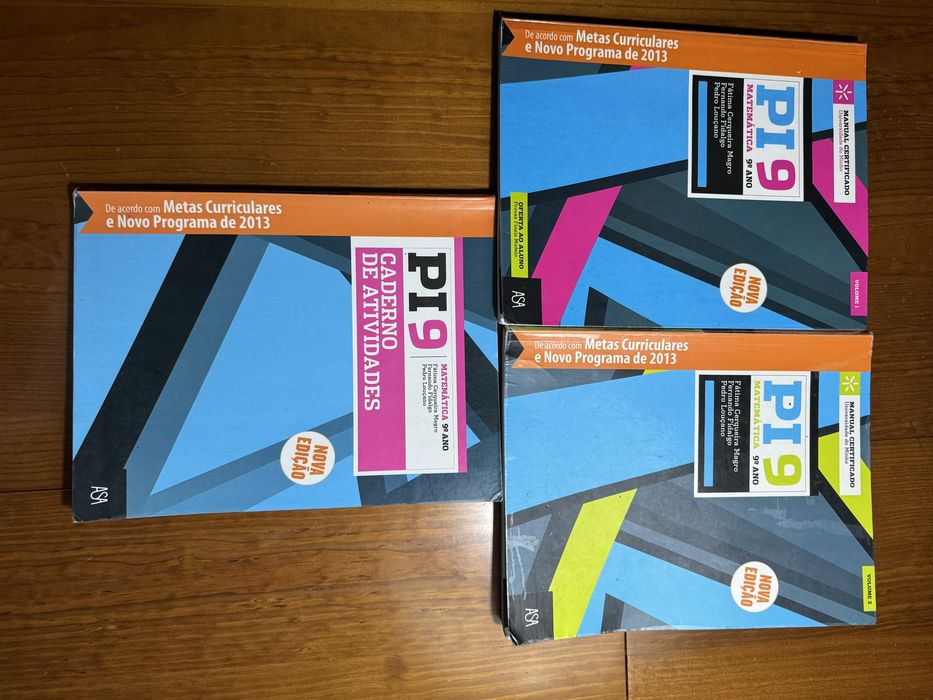 Livro escolar e livro de apoio para matematica m,PI9.