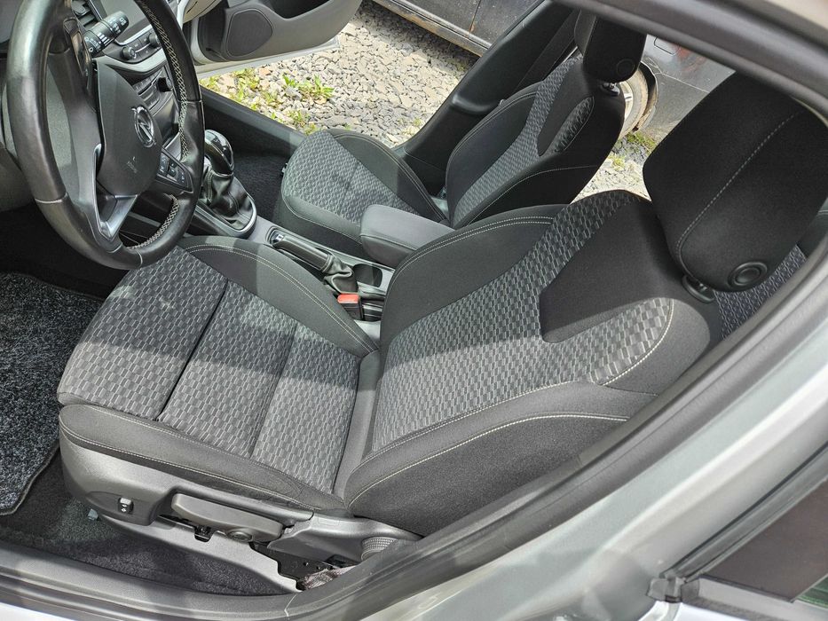 Opel Astra K 2018 рік