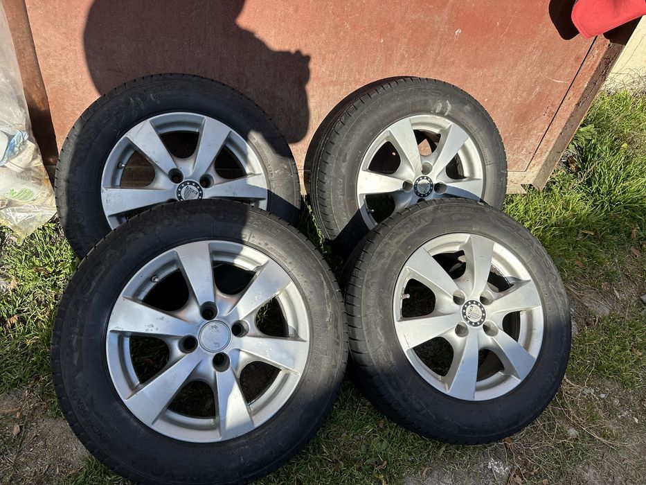 Дачія Логан 185 65 15 Нова