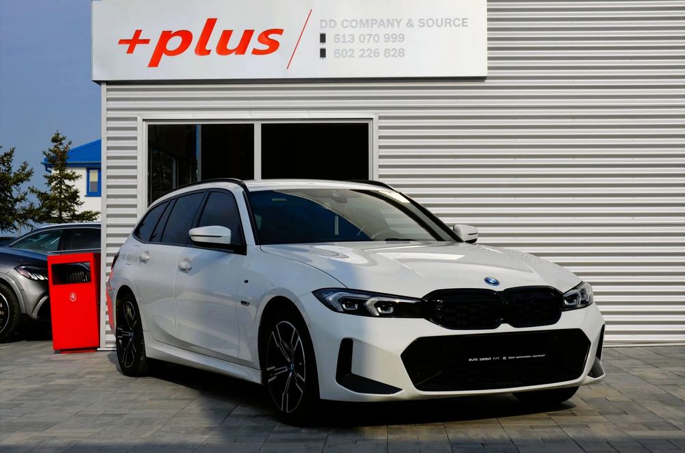 BMW Seria 3 BMW Seria 3 330e xDrive M Sport 292KM Plug-in Hybrid