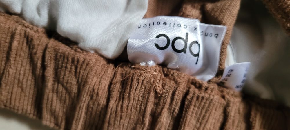 Spodnie sztruksowe damskie