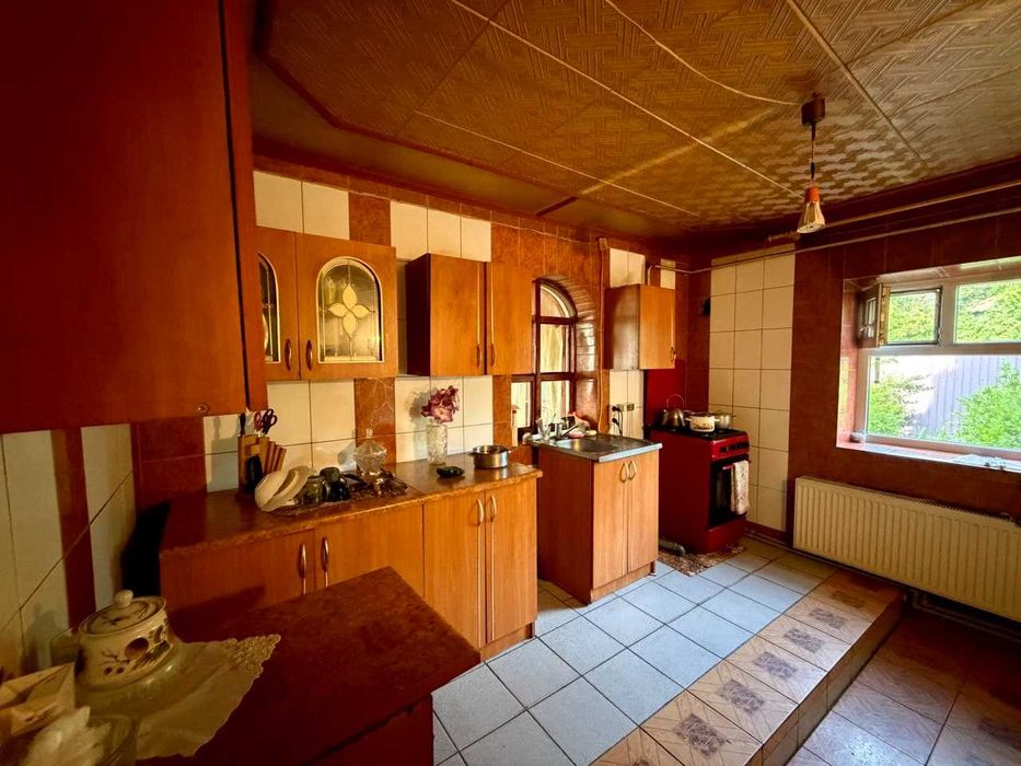 Продаж 3 поверхового будинку в с. Хмельовик 200 м2