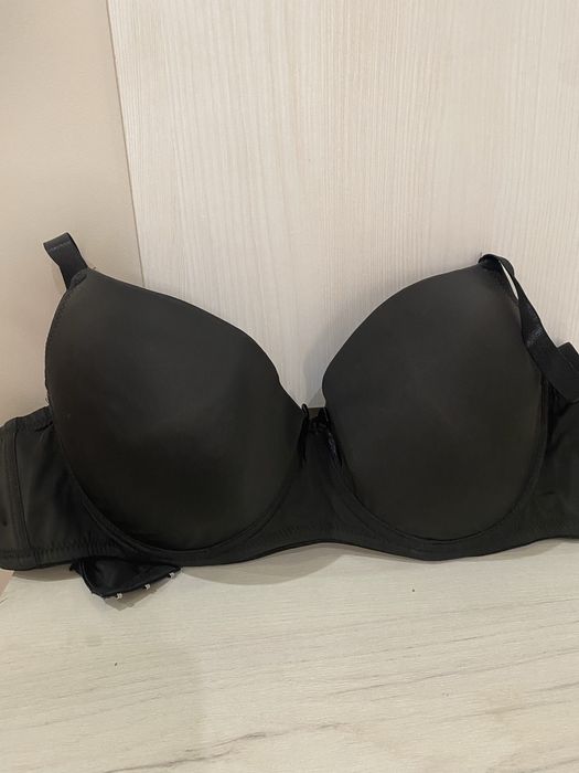 Бюстгалтер НОВИЙ тонкий поролон чашка D-E обєм до 120см