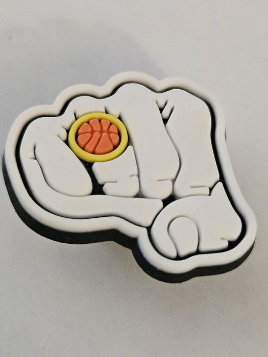 Nowa przypinka pin do Crocs'ów koszykarska, koszykówki, basketball