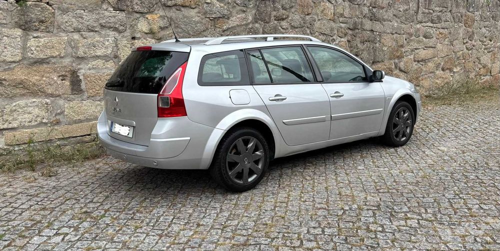 Renault Mégane Break 1.5 dci — photo 2
