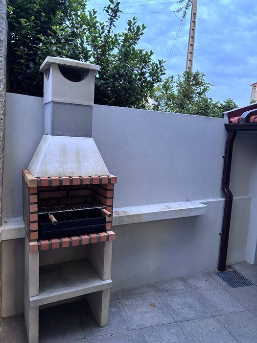 Arrenda-se apartamento T2
