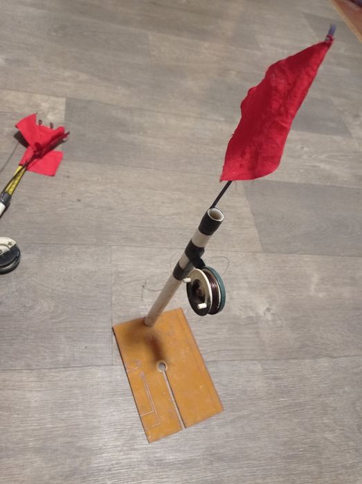 Жерлиці оснащені ящик  багор удочка