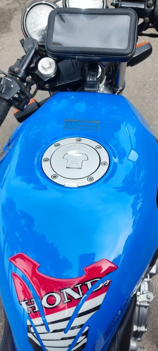 Honda CB-1 (NC27)