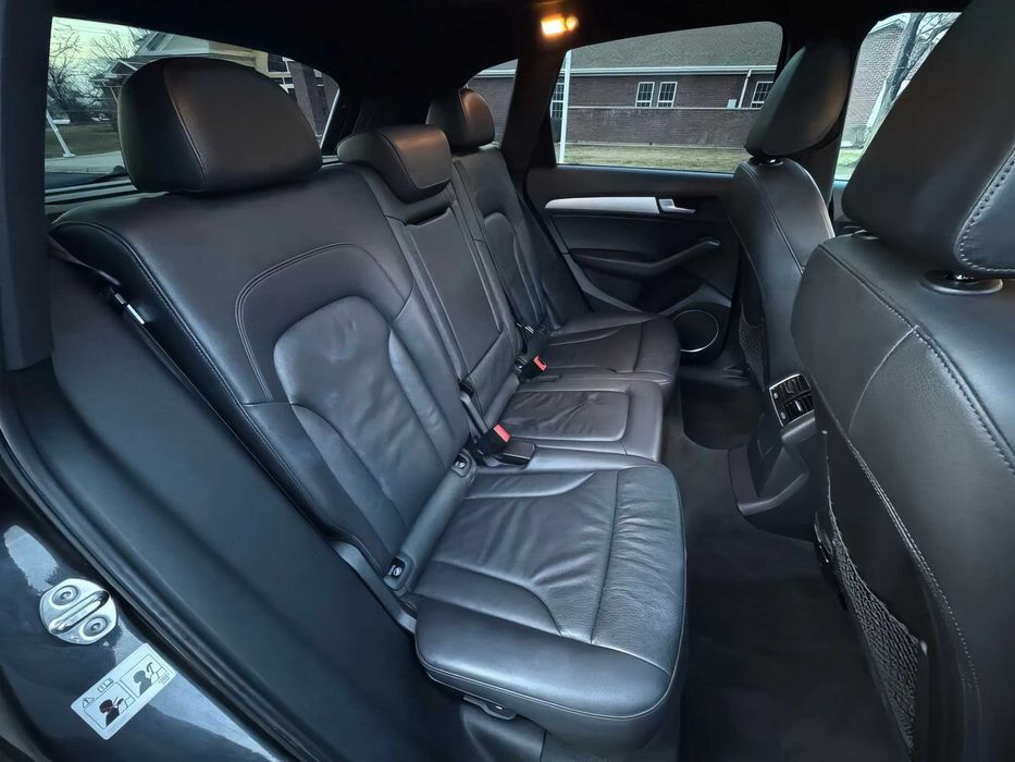 Audi Q5 quattro Premium Plus      2014