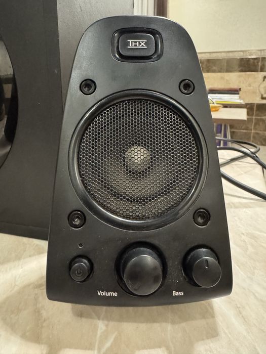 Продам мультимедийную акустику Logitech Z623