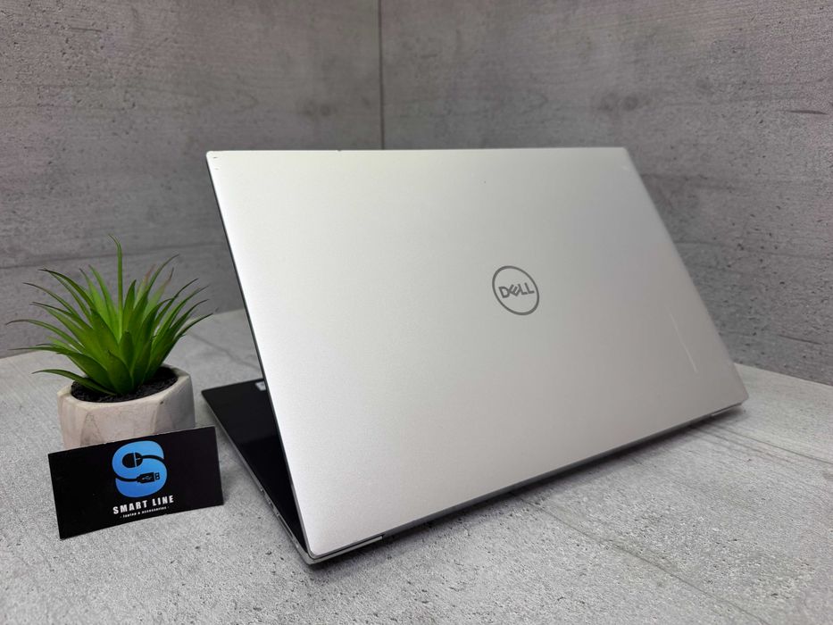 Стильний ноутбук Dell Xps 17 9700/i5-10300H/16gb ddr4/17.3"/256gb ssd