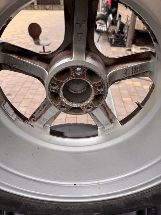 Шини  диски колеса235/65 R17 кіа соренто  хюндай