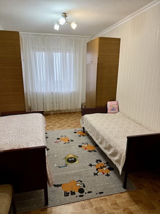 Продам 4х комнатную квартиру, л/б, 4 мкрн. А