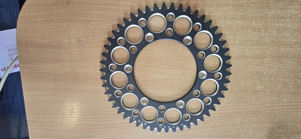 Зірочка задння для мотоцикла