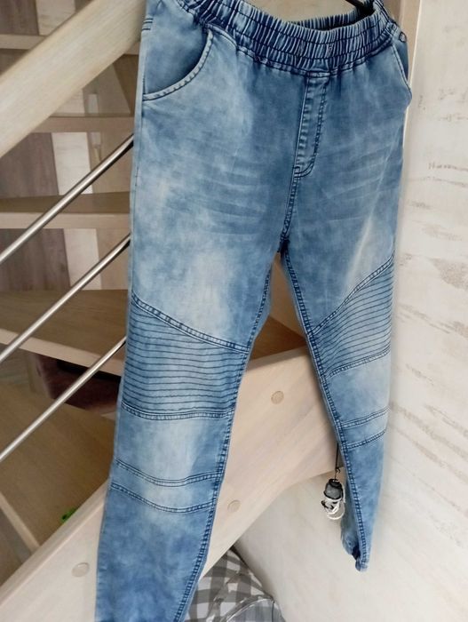 Jeansy granatowe joggery niebieskie rozmiar M stan bdb