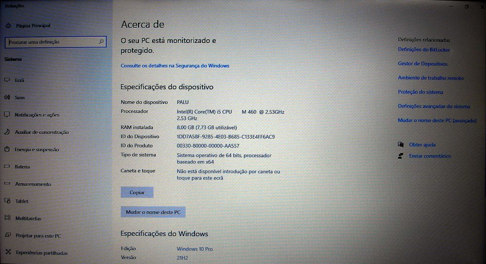Portátil Toshiba, I5 a 2,53GHz com 8Gb de RAM e SSD 256Gb, WIN 10 PRO.