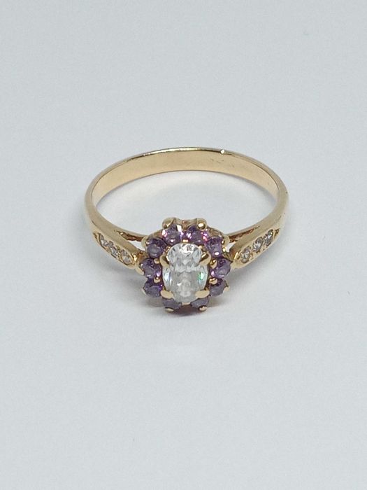 Lombardowski. Złoty pierścionek pr.585 2,48g rozm. 16 DB stan