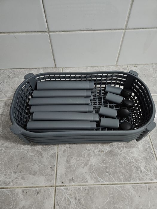 Cesto de Arrumação de 4 parteleiras cinzento em plástico.