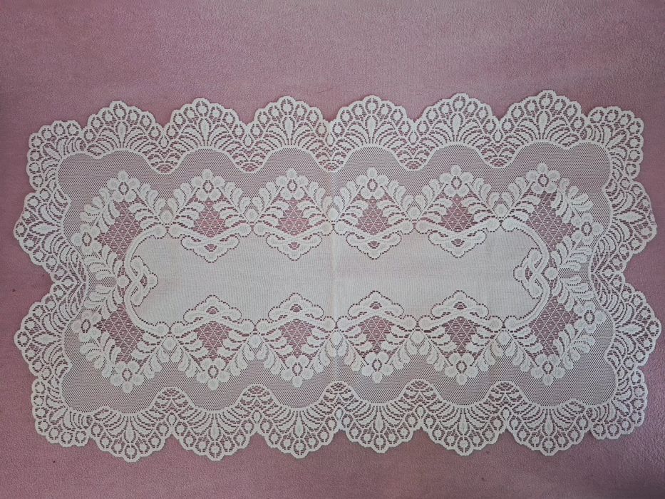 Bieżnik+4 serwetki-komplet